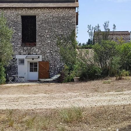 Les Oliviers Apartment Caumont-sur-Durance Luaran gambar