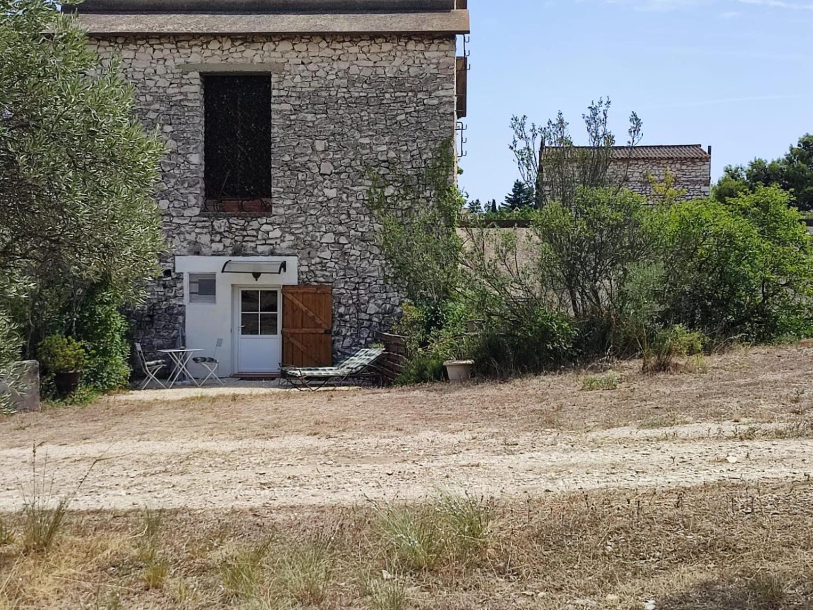 Les Oliviers Apartment Caumont-sur-Durance Luaran gambar